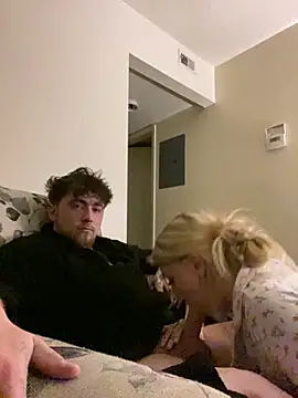 livlaughlovelif3 online show from 03-09-26, 04:27