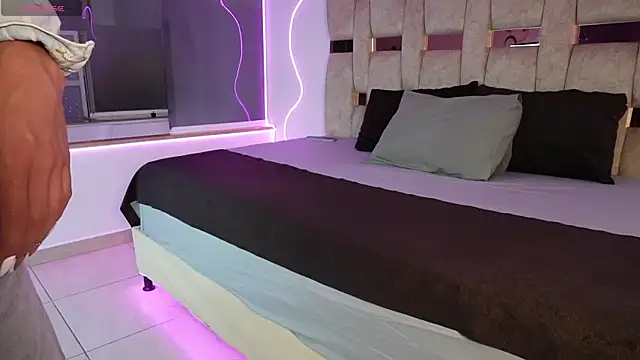 Fernanda thail  online show from 04-25-26, 07:33