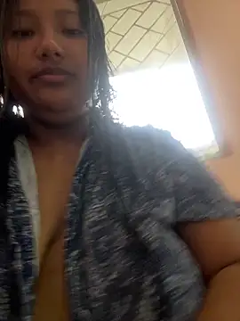 Snapshot of ale_sweet53 chatting on 03-04-26, 03:07 ale sweet53 online show from 03-04-26, 03:07