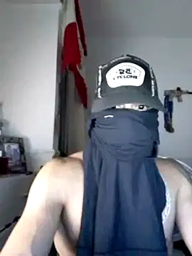 Snapshot of Rataofitness chatting on 02-25-26, 06:56 Rataofitness online show from 02-25-26, 06:56