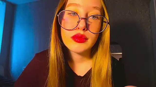 KareyGoodroe online show from 03-12-26, 10:10