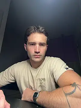 dimitri25987 online show from 06-10-26, 08:24