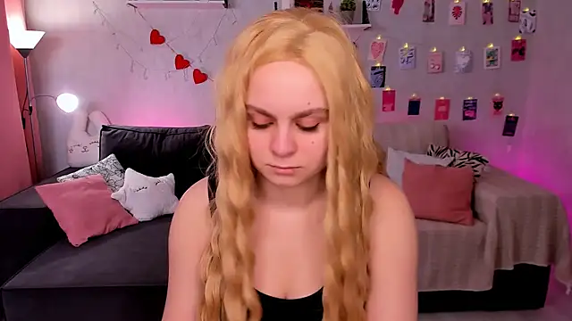 VivienAllen online show from 03-12-26, 09:04