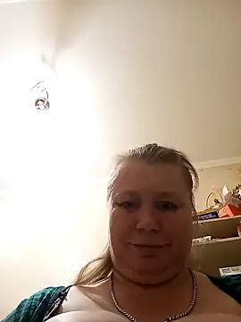 KiraStanton online show from 04-18-26, 05:50