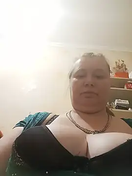 KiraStanton online show from 06-17-26, 06:53