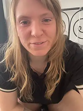 TiffyRose online show from 03-10-26, 08:19