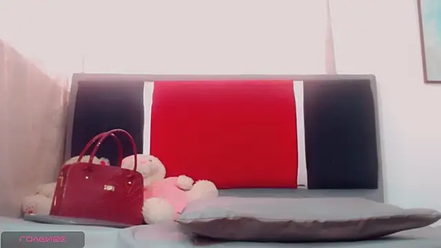 Abby White   online show from 04-18-26, 07:18