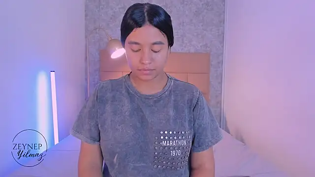 ZeynepYilmaz online show from 04-22-26, 08:21