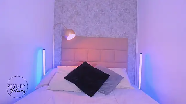 ZeynepYilmaz online show from 04-26-26, 08:06