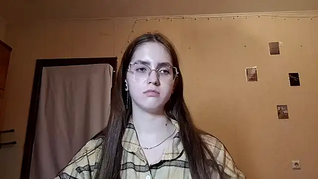 Snapshot of Katelemon chatting on 04-29-26, 05:30 Katelemon online show from 04-29-26, 05:30