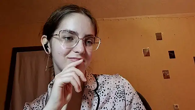 Snapshot of Katelemon chatting on 04-30-26, 09:15 Katelemon online show from 04-30-26, 09:15