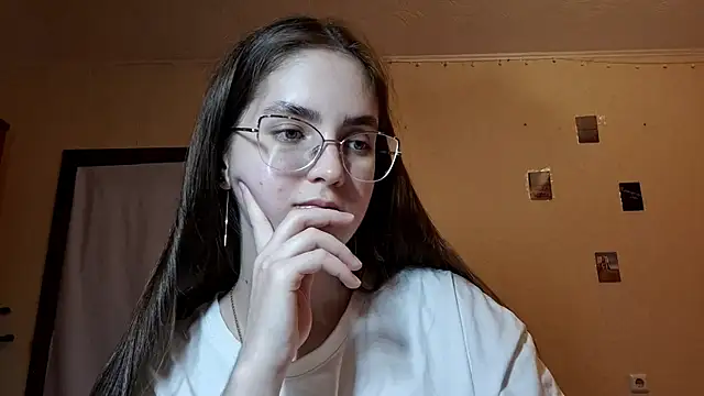 Snapshot of Katelemon chatting on 05-01-26, 03:27 Katelemon online show from 05-01-26, 03:27