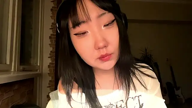 Snapshot of Yunananaa chatting on 03-05-26, 02:24 Yunananaa online show from 03-05-26, 02:24