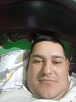 BIGLATINOANDMILKMAN online show from 02-20-26, 06:30