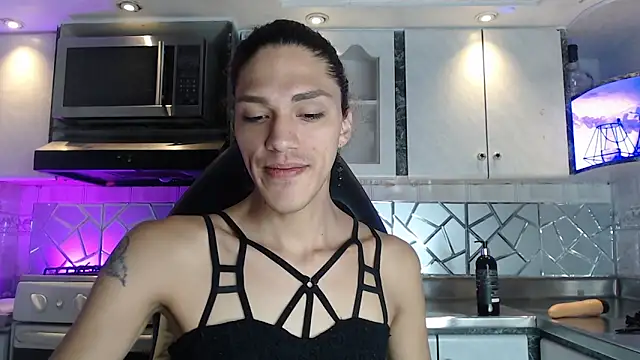 CrisOzzz online show from 04-19-26, 05:45