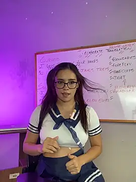 NaomiStar1 online show from 03-06-26, 04:42