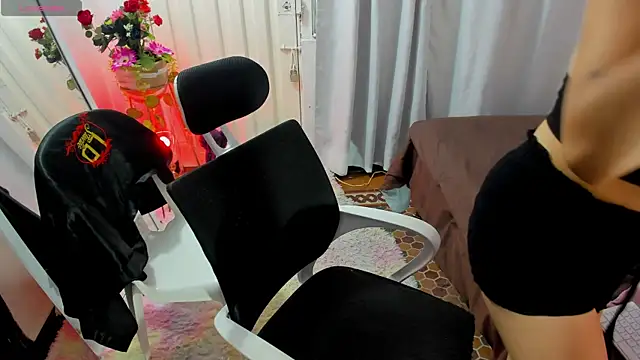 Red-april online show from 03-13-26, 01:18