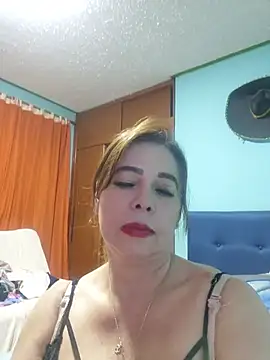 Snapshot of rubiii1972 chatting on 06-27-26, 05:23 rubiii1972 online show from 06-27-26, 05:23