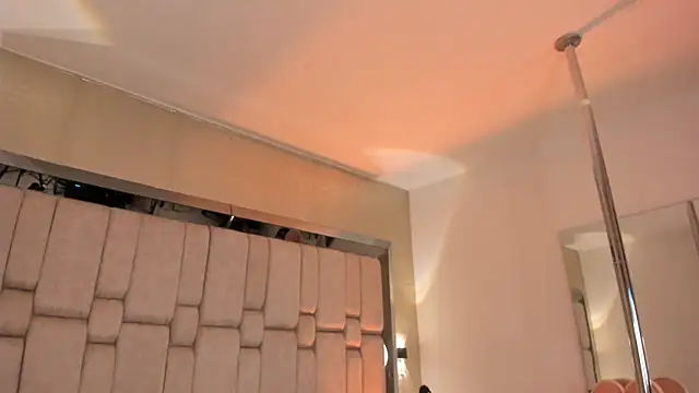 SusiMendez online show from 04-15-26, 07:43