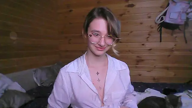 Snapshot of Silva-Tailll chatting on 05-28-26, 05:21 Silva-Tailll online show from 05-28-26, 05:21