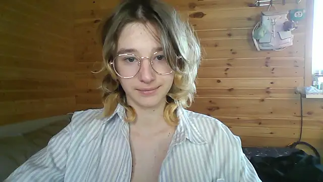 Snapshot of Silva-Tailll chatting on 06-02-26, 04:20 Silva-Tailll online show from 06-02-26, 04:20