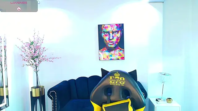 Chloe meoww online show from 03-19-26, 07:29