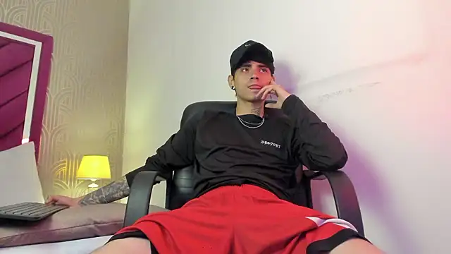 Dominic Foxx online show from 03-10-26, 01:16