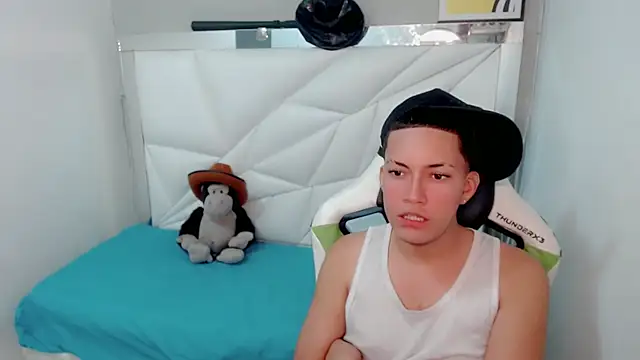 Street poemm  online show from 03-08-26, 10:13