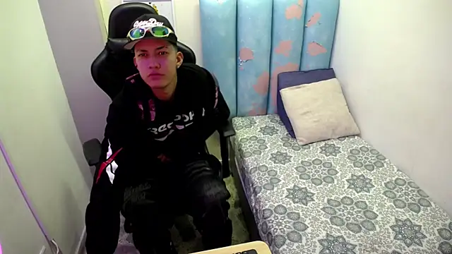 Street poemm  online show from 04-21-26, 01:42