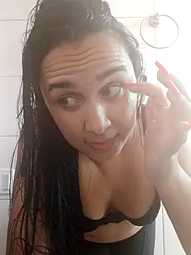 Snapshot of belaleao chatting on 03-05-26, 07:10 belaleao online show from 03-05-26, 07:10