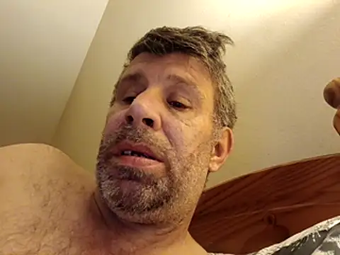 stud2512 online show from 04-22-26, 10:22