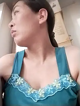 lris-Beauty77 online show from 04-05-26, 07:55