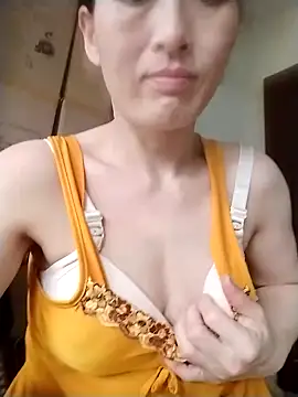 lris-Beauty77 online show from 04-22-26, 09:44