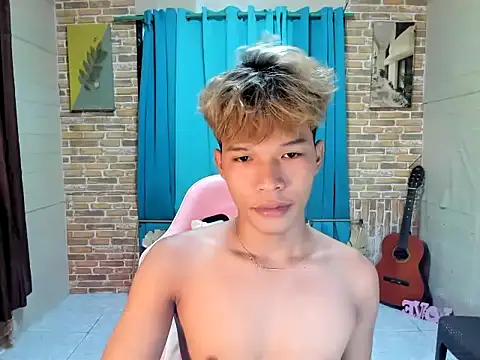 Snapshot of Nick_cummer12 chatting on 06-16-26, 12:57 Nick cummer12 online show from 06-16-26, 12:57