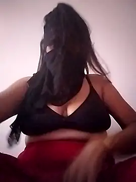 Snapshot of Shanuhotx chatting on 03-05-26, 10:44 Shanuhotx online show from 03-05-26, 10:44