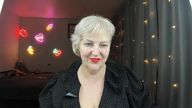 Mary-Leee online show from 05-28-26, 06:05