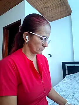 Lorenaluna online show from 04-29-26, 03:16