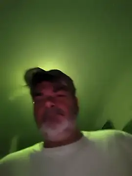 Snapshot of eruzam59000 chatting on 03-12-26, 08:15 eruzam59000 online show from 03-12-26, 08:15