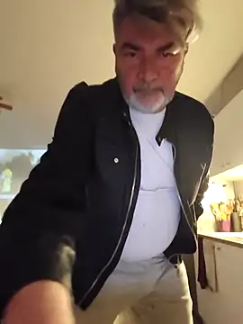 eruzam59000 online show from 04-12-26, 05:40