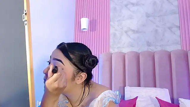 ArianaRougee online show from 05-03-26, 10:32