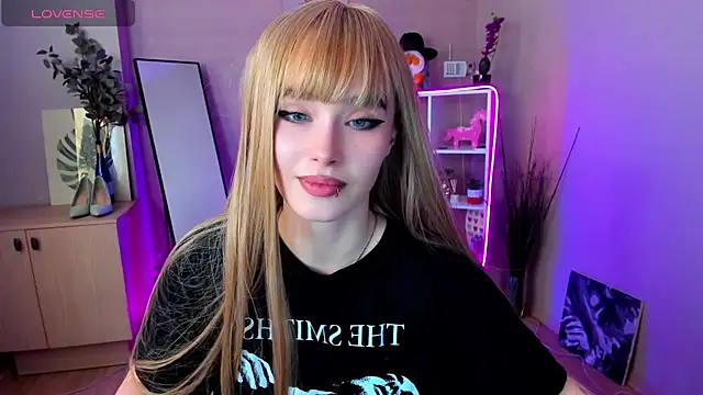 demetra   online show from 04-25-26, 08:39