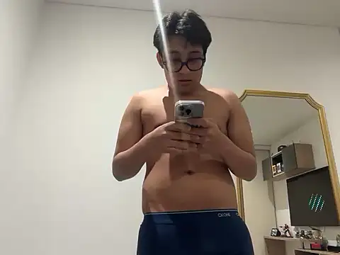 enzo 13 online show from 04-19-26, 02:33