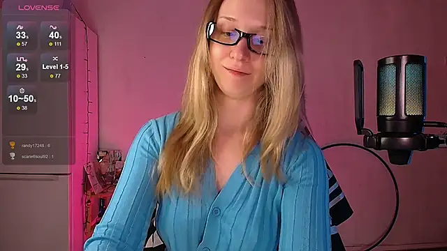 SatinSinner online show from 03-09-26, 04:33