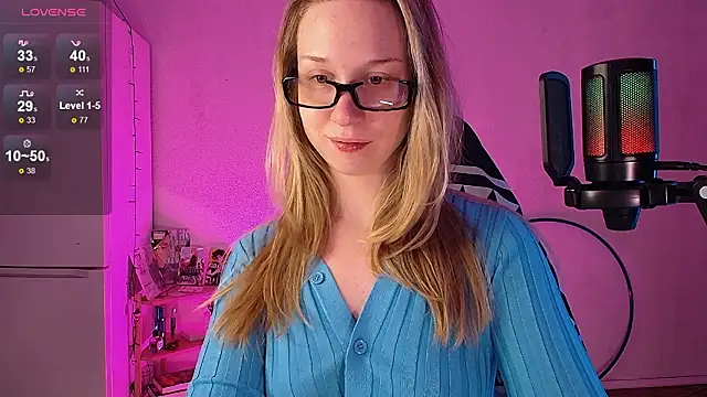 SatinSinner online show from 03-11-26, 04:02