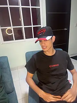 Snapshot of HarryGaze chatting on 03-07-26, 05:26 HarryGaze online show from 03-07-26, 05:26