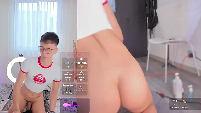 Thiago Jones1 online show from 04-24-26, 04:09