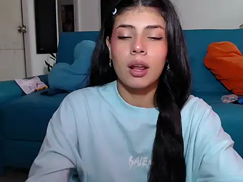 Mini Sky online show from 03-12-26, 01:17