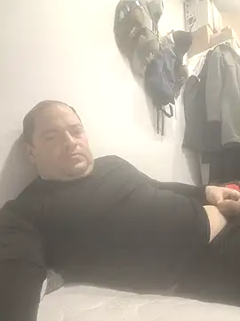 elcaste69 online show from 03-08-26, 01:25