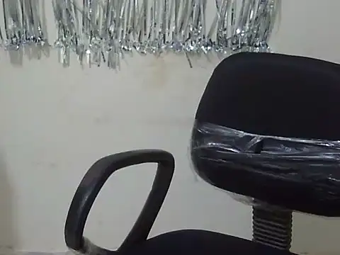 cute momo love online show from 07-22-26, 05:10