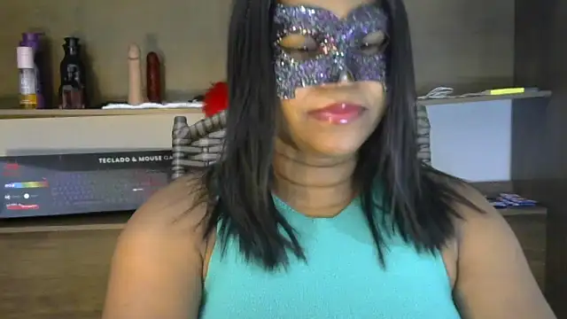 Snapshot of negraiza chatting on 05-07-26, 01:38 negraiza online show from 05-07-26, 01:38